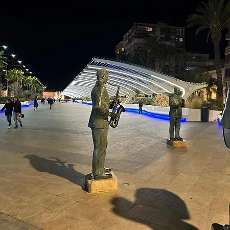 Modernos & Spa. Sunny Torrevieja, Espana.